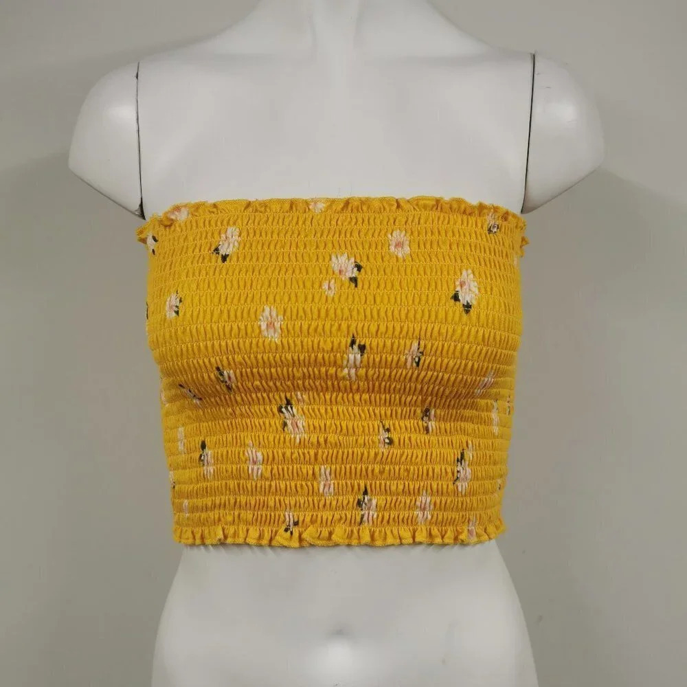 ARDENE  Smocked Crop Top